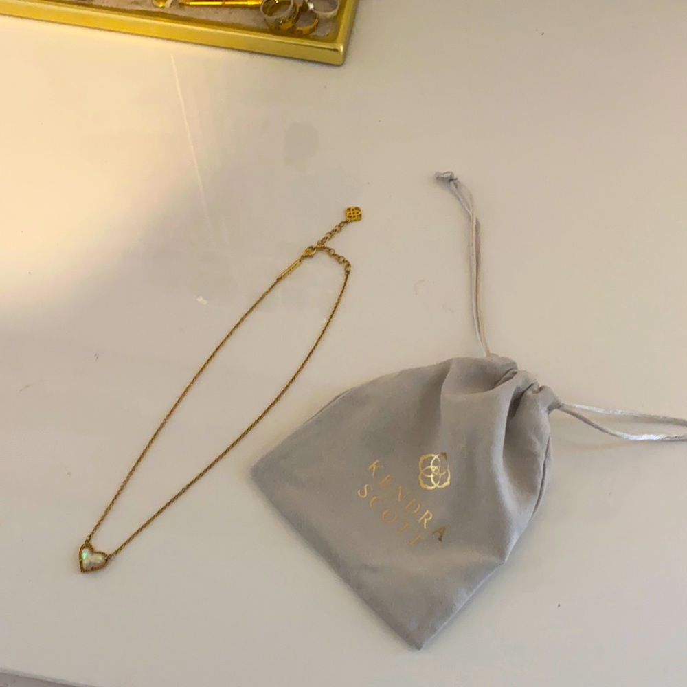 kendera scott necklace with bag!